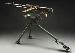 (N) HISTORIC WORLD WAR I FRENCH MODEL 1914 HOTCHKISS MACHINE GUN ON U.S. STANDARD PRODUCTS MOUNT (CU