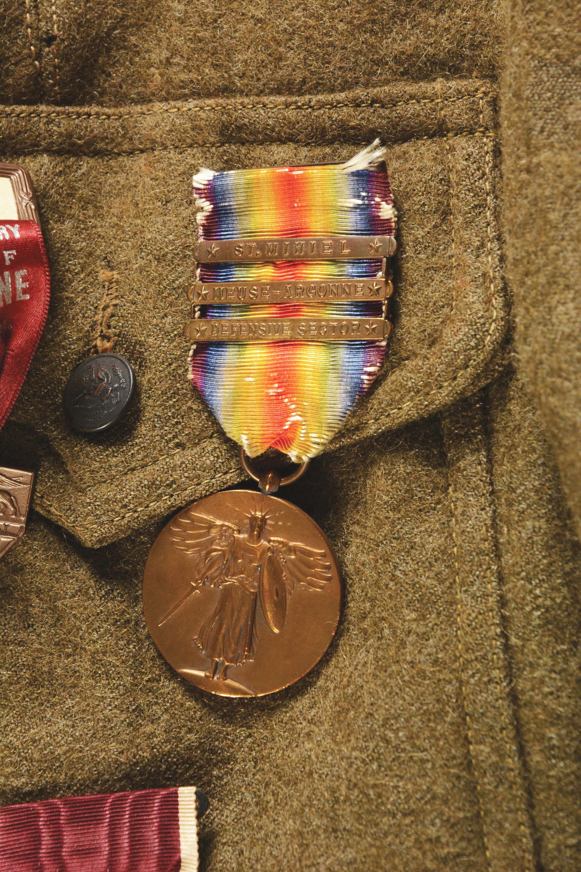 World War I Identified U.S. Army Ambulance Service And Red Cross Groups.