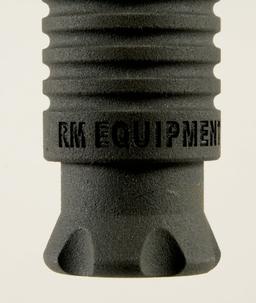 R/M EQUIPMENT M-16 VERTICAL FOREGRIP.