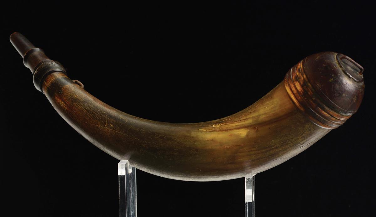 Rare and Early Harrisonburg, Virginia, Screwtip Powder Horn.