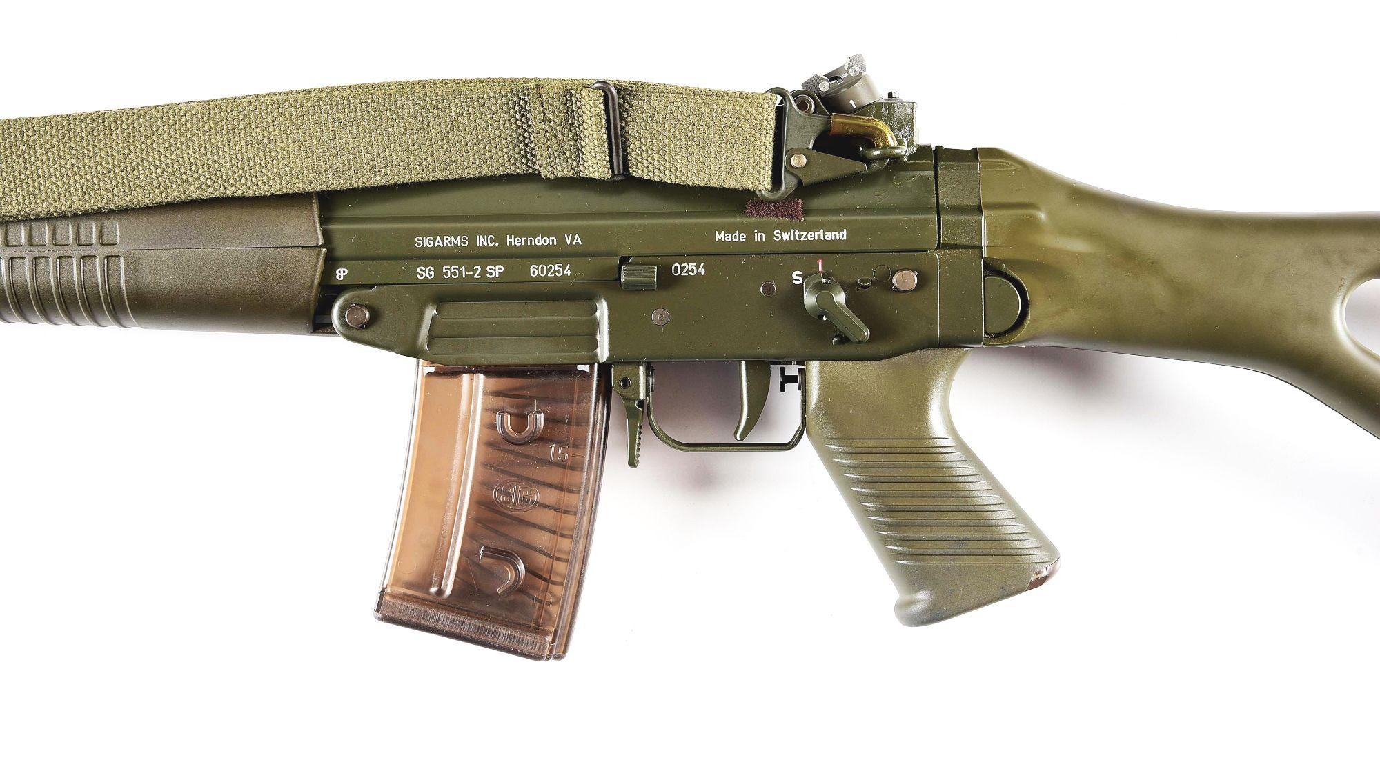 (M) GREEN PRE-BAN SIG 551-2 SP SEMI-AUTOMATIC RIFLE WITH FACTORY BOX.