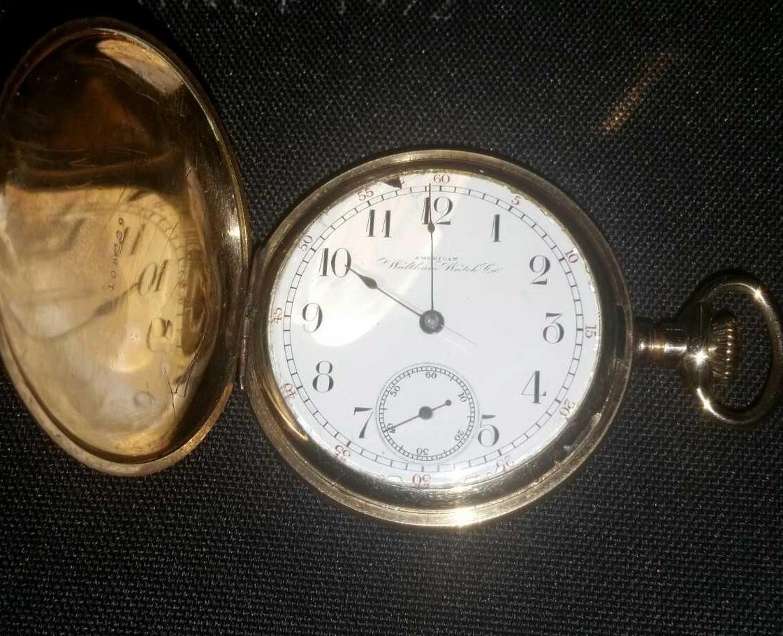 Waltham pocket watch with hunters case 21 jewel, lever set had a chip on dial