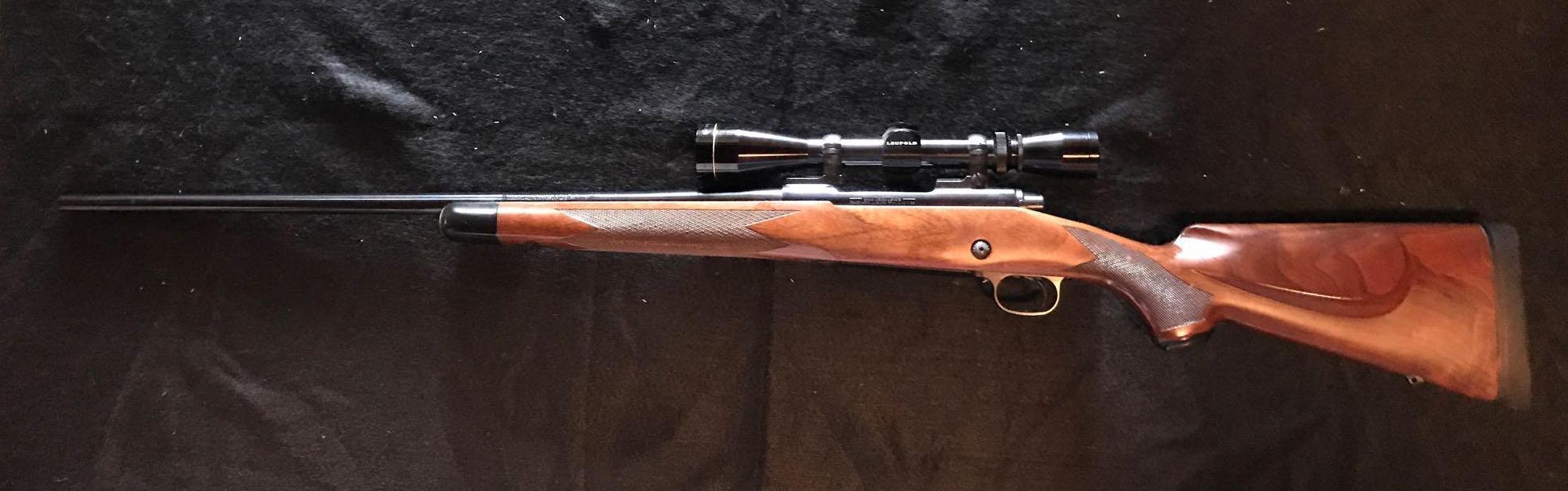 Winchester Model 70 Super Grade 30-06 Springfield Bolt Action With 4x12 Leupold Scope