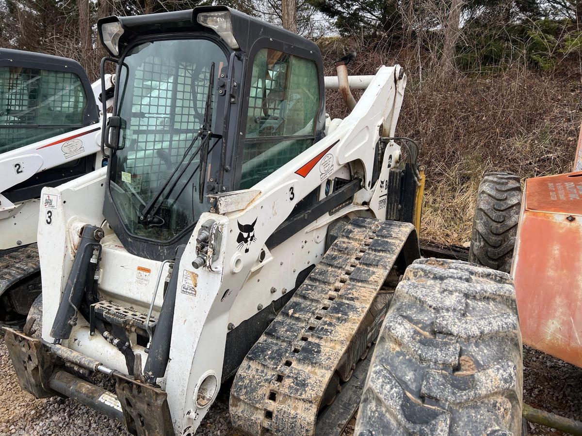 2017 T-870 Bobcat T-4 ID#: B47611646