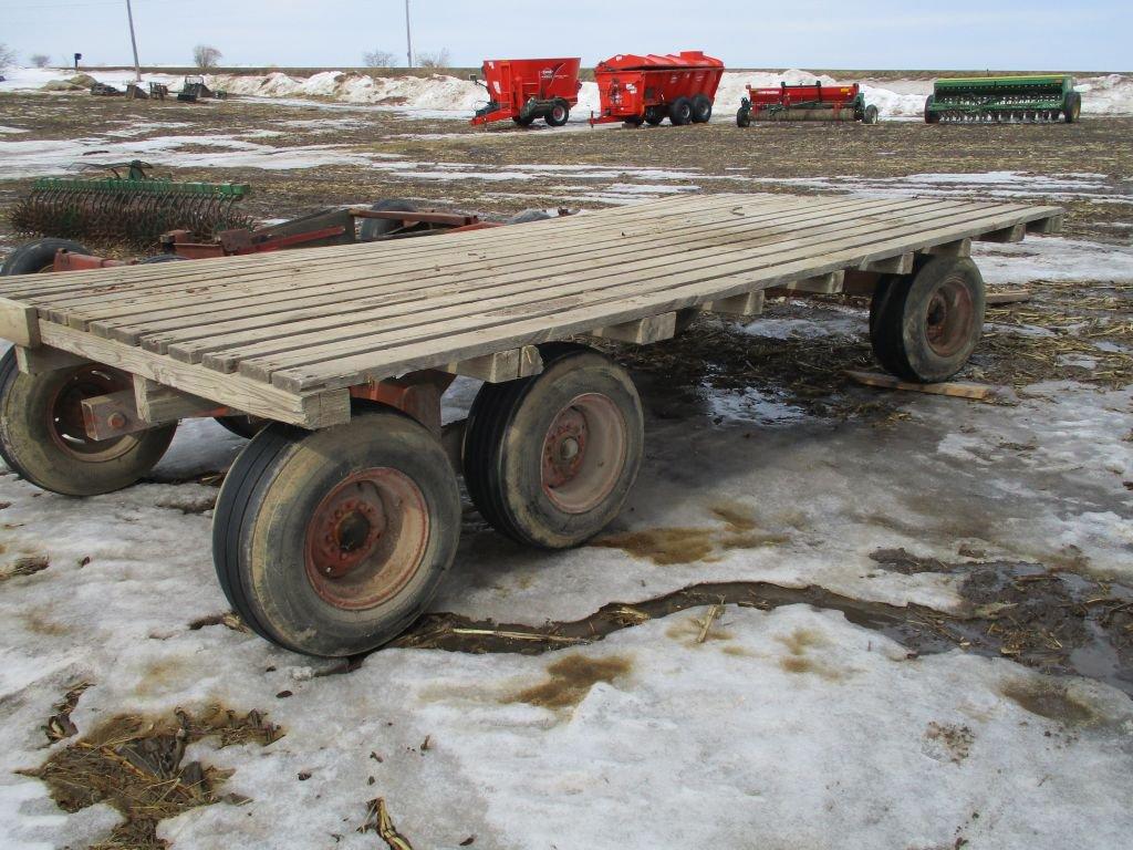 9' x 16' Wooden flat wagon w/MN 12 ton tandem gear