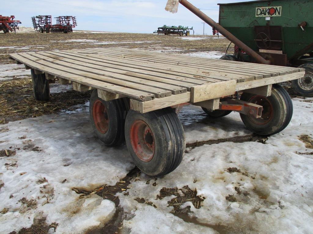 9' x 16' Wooden flat wagon w/MN 12 ton tandem gear