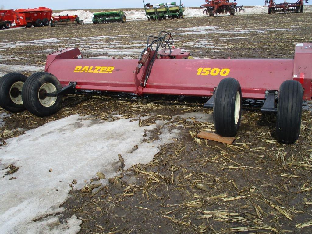 Balzer 1500, 15 ft. stalk chopper, 4 wheels