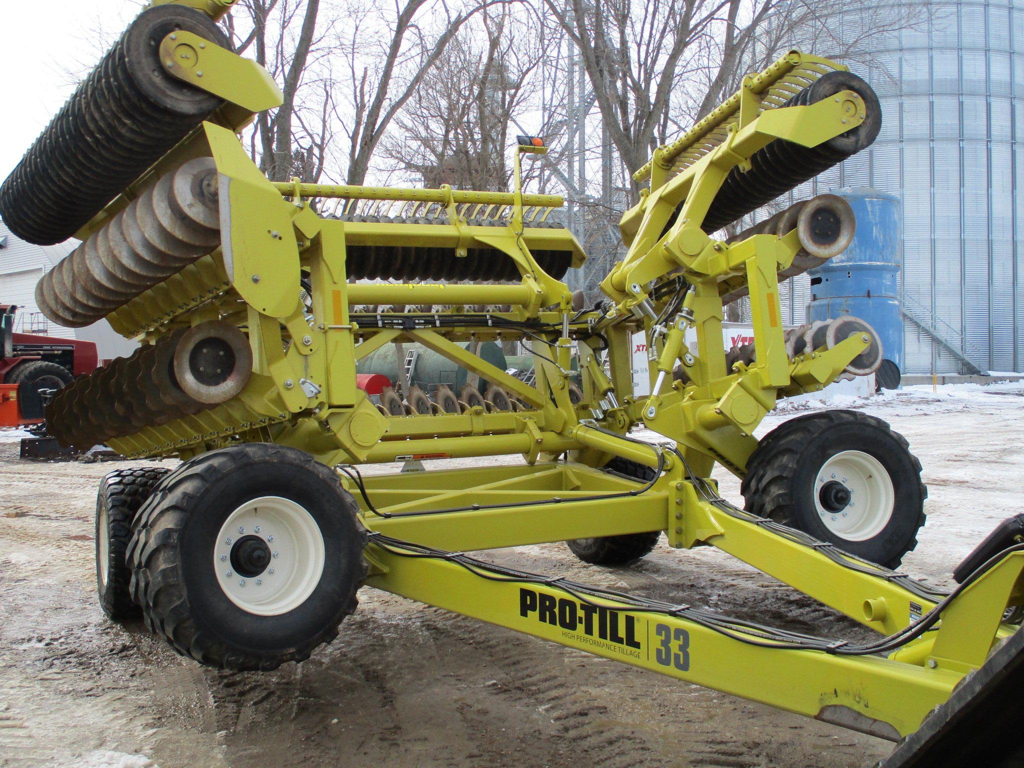 2017 Degelman Pro Till 33, 33 ft. Vert. tillage, one owner like new, sn# PTL2272