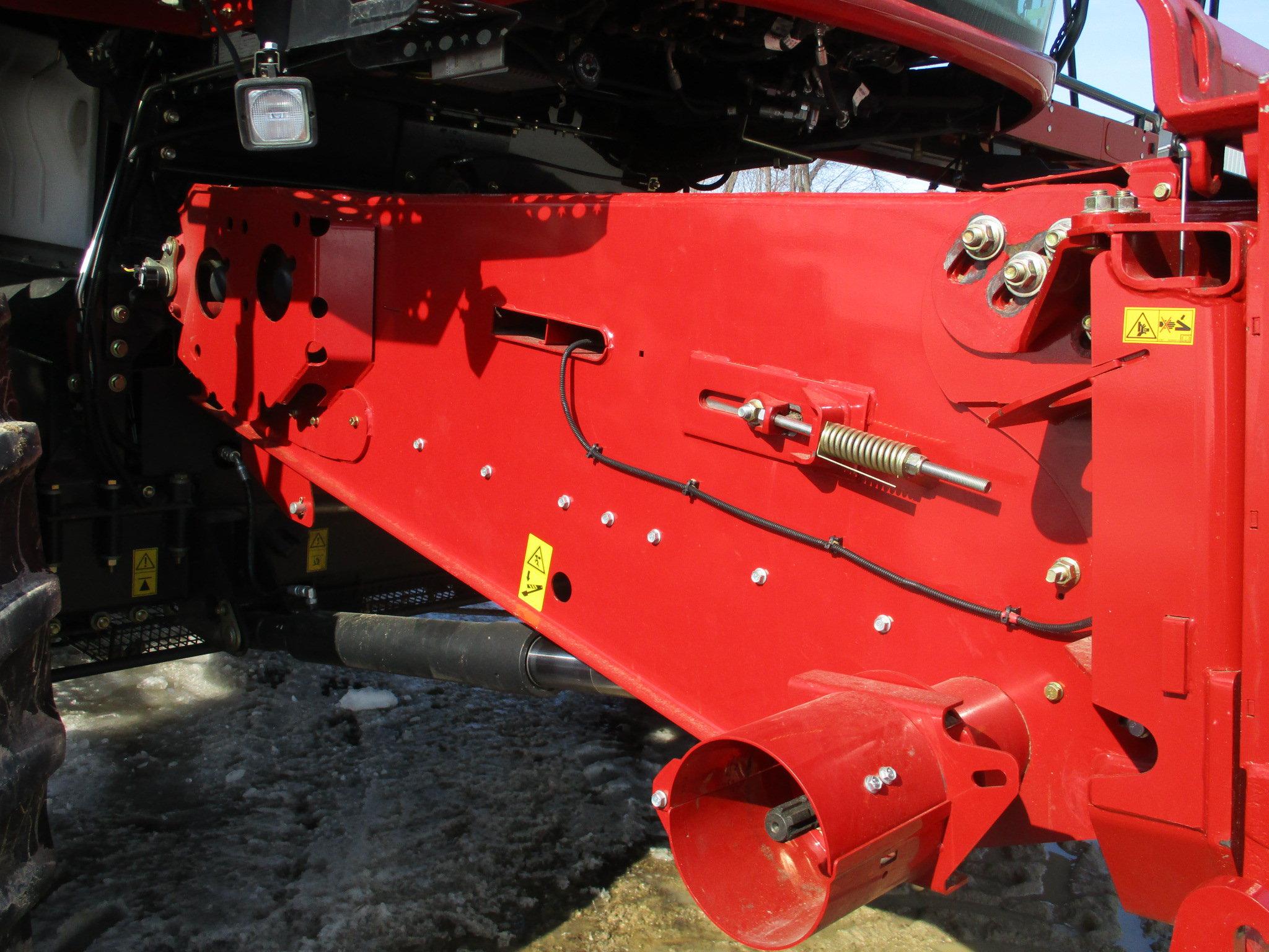 2015 Case IH 8240, 823 Sept. hrs. 1,386 eng. hrs. auto guidance Nav. II controller 700 Pro monitor,