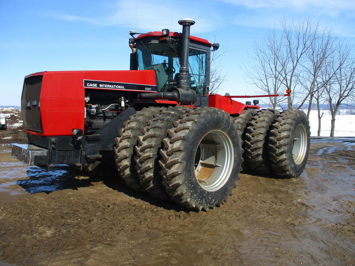 1992 Case IH 9280, 4WD, 9,106 hrs. Ez steer, 4 Hyd. 20.8R x 42 triples, weights