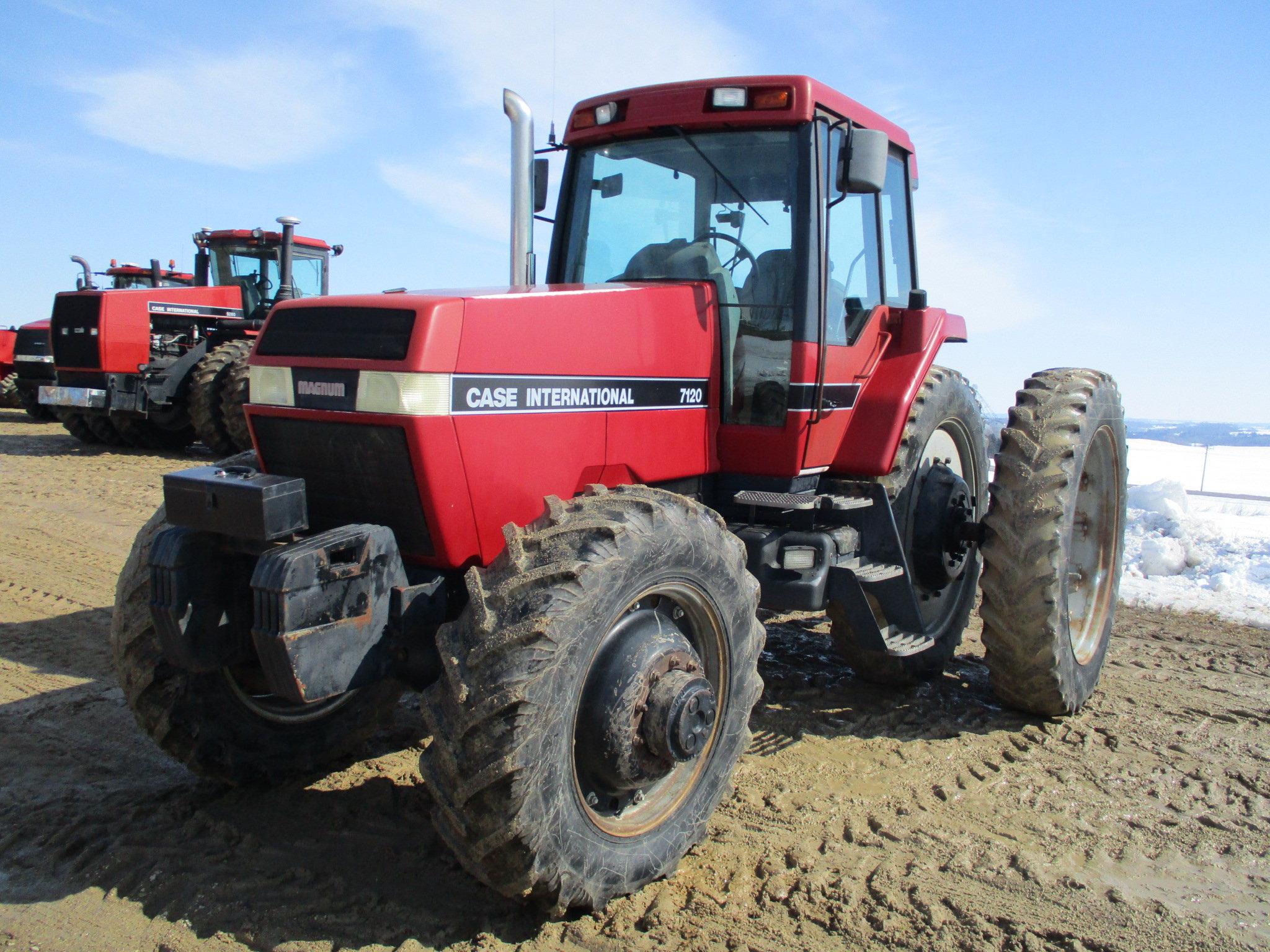 1992 Case IH 7120 MFWD, 6,817 hrs. cab, AC, heat, radio, 3pt. 4 hyd dual PTO, 14.9R x 46 duals,