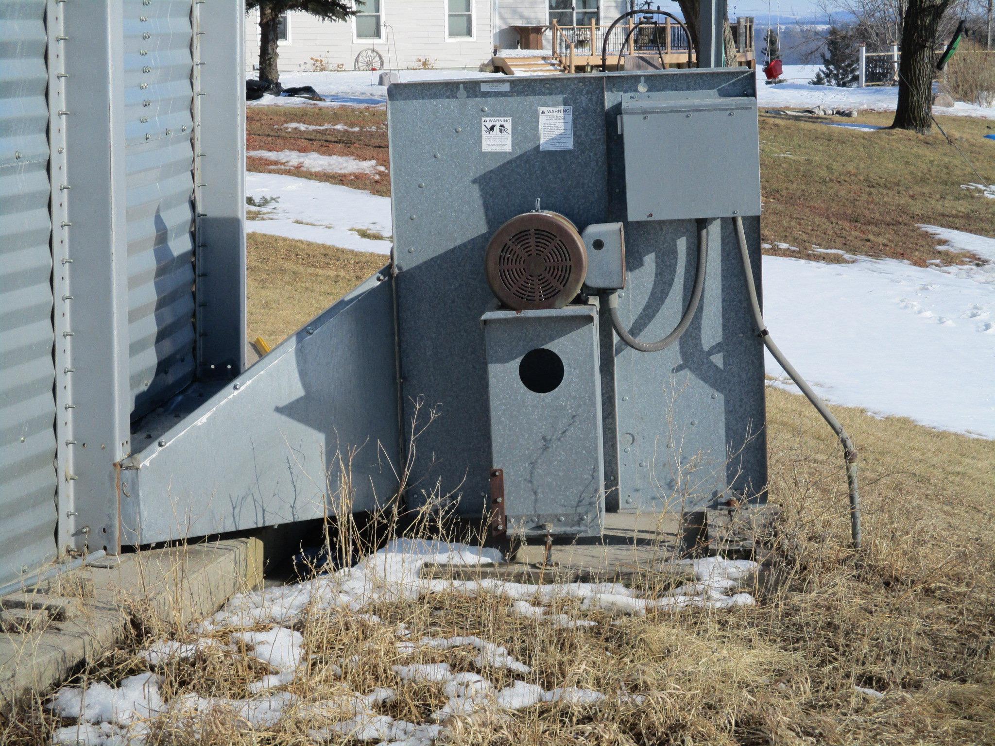 2005 Westeel 60,000 bushel grain bin, 42' diameter, Sukup fan, CAN NOT BE REMOVED UNTIL AFTER