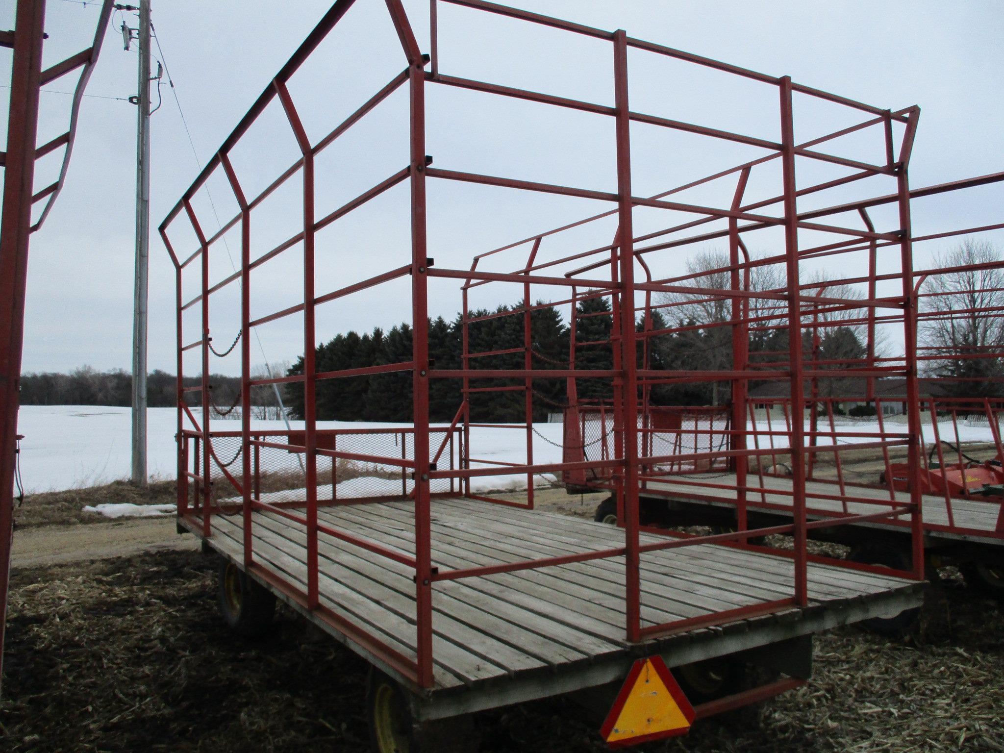 9' x 16' Minnesota metal thrower wagon, JD 1065 gear