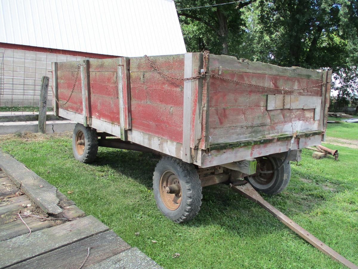 7' x 14' wooden barge box, hoist & running gear