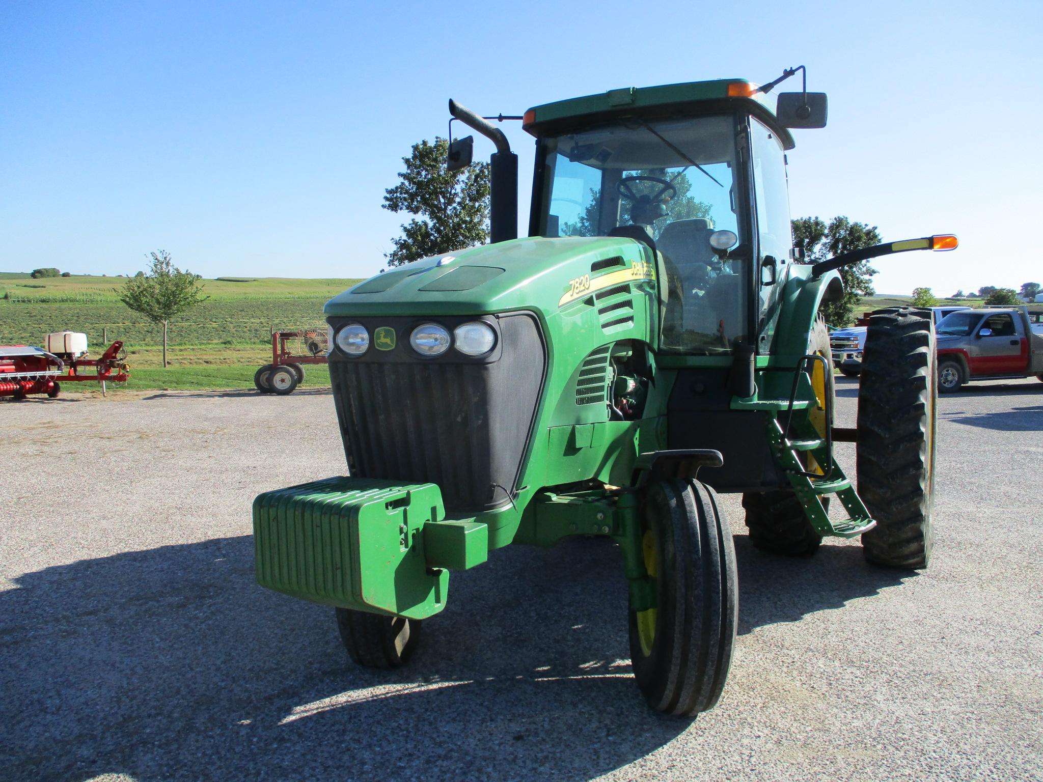 John Deere 7820, cab, AC, heat, radio, 8,832 hrs. 4000 hrs. on new engine, power quad, E range is