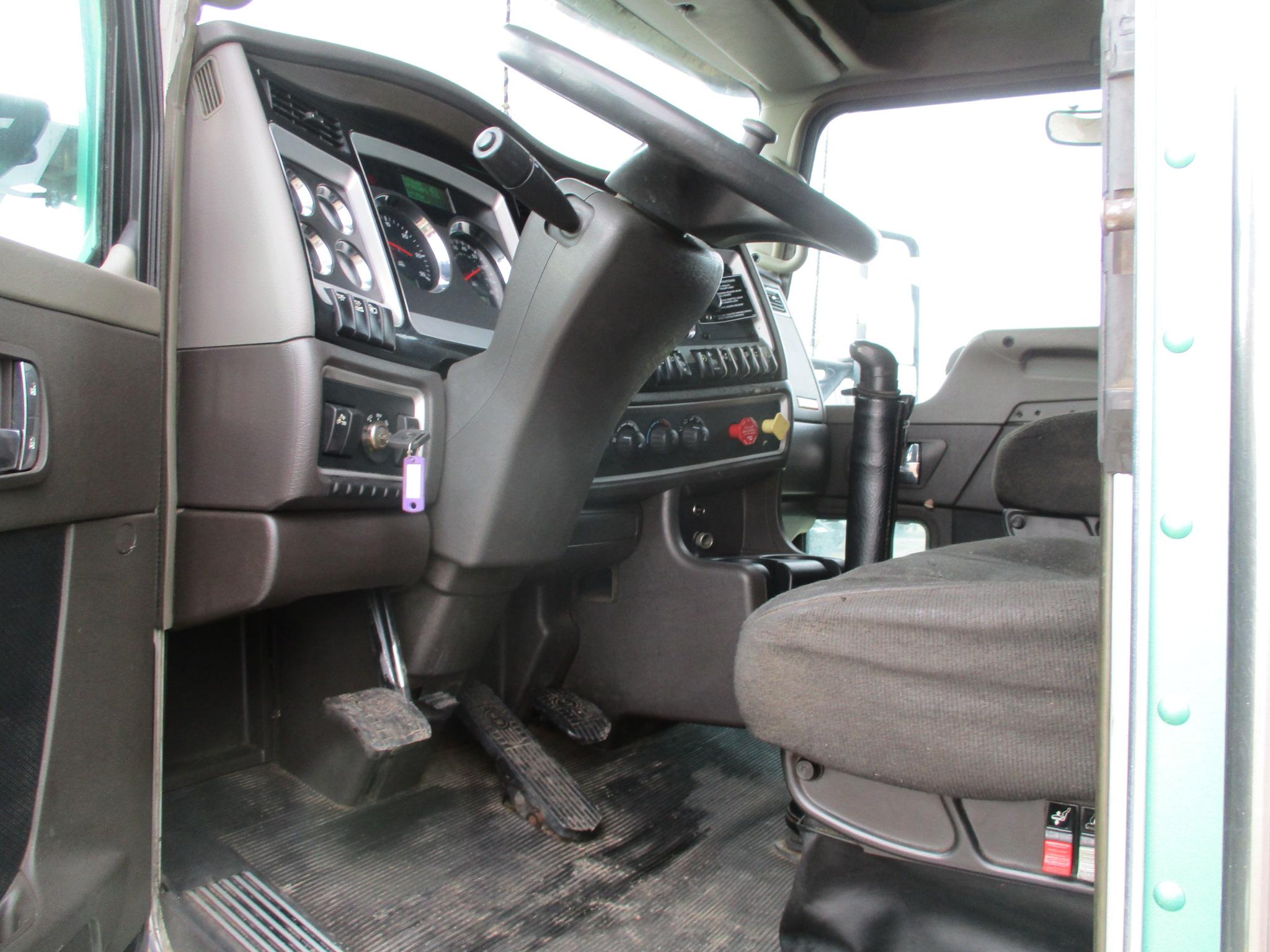 2013 Kenworth T660, 509,826 Act one owner miles, Aerocab single bunk sleeper, Cummins ISX, 450 hp