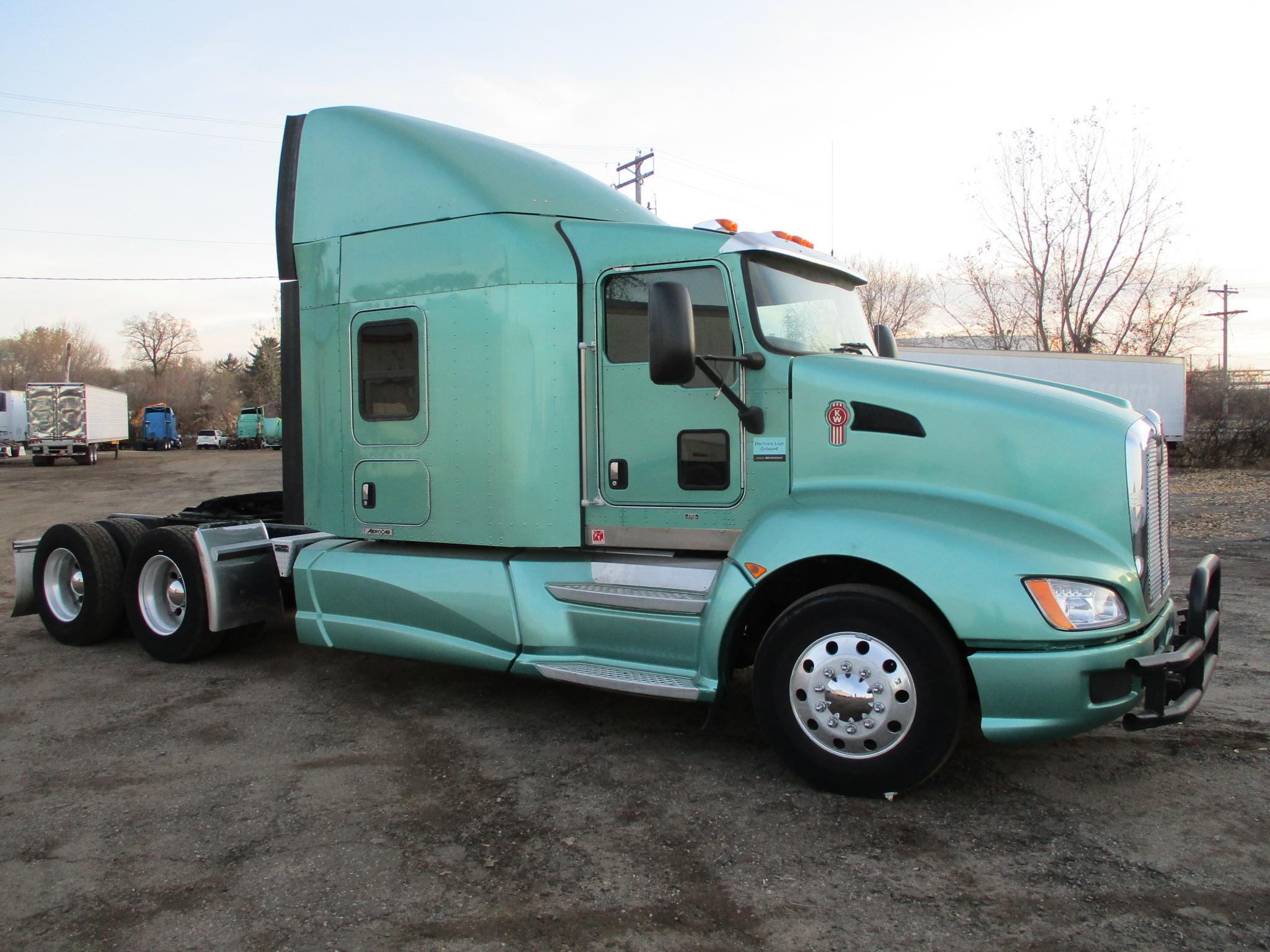 2013 Kenworth T660, 520,744 Act one owner miles, Aerocab single bunk sleeper, Cummins ISX, 450 hp