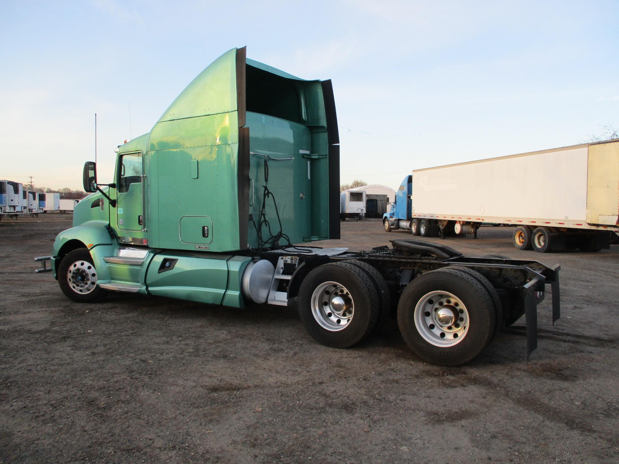 2013 Kenworth T660, 546,763 Act. one owner miles, Aerocab single bunk sleeper, Cummins ISX, 450 hp