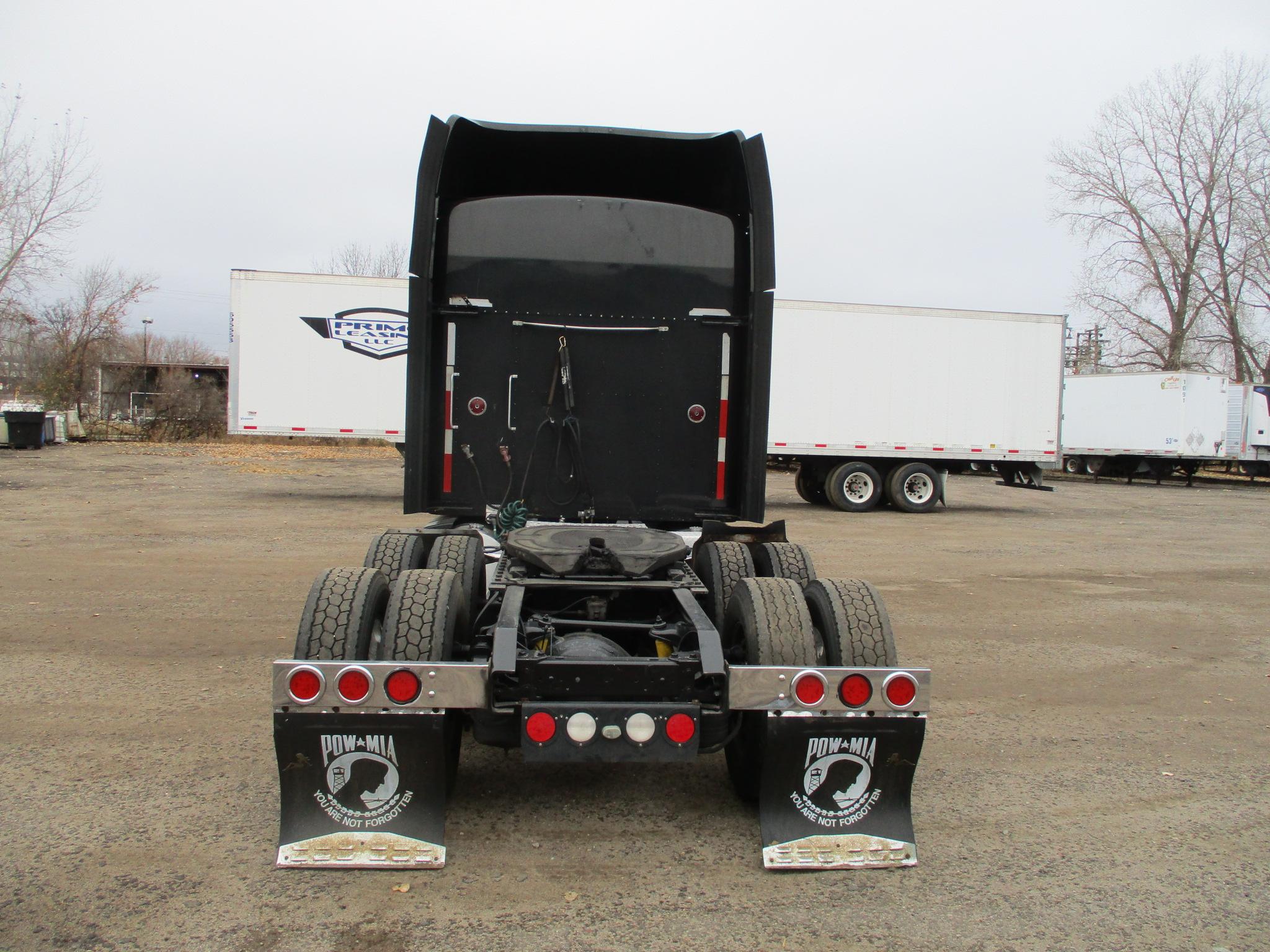 2013 Kenworth T660, 588,409 Act one owner miles, Aerocab double bunk sleeper, Cummins ISX, 450 hp