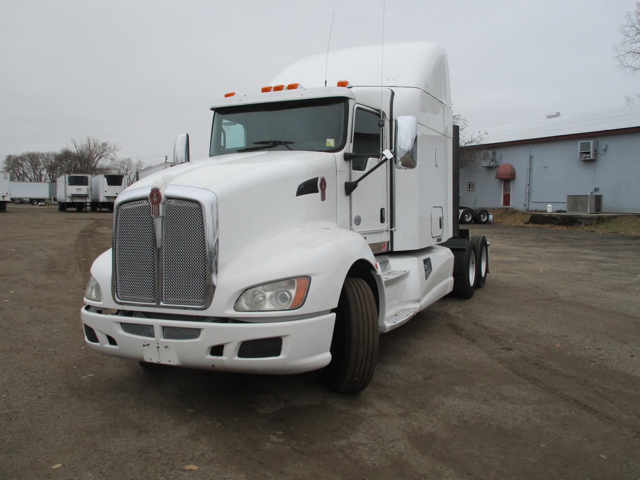 2013 Kenworth T660, 635,088 Act one owner miles, Aerocab single bunk sleeper, Cummins ISX, 450 hp