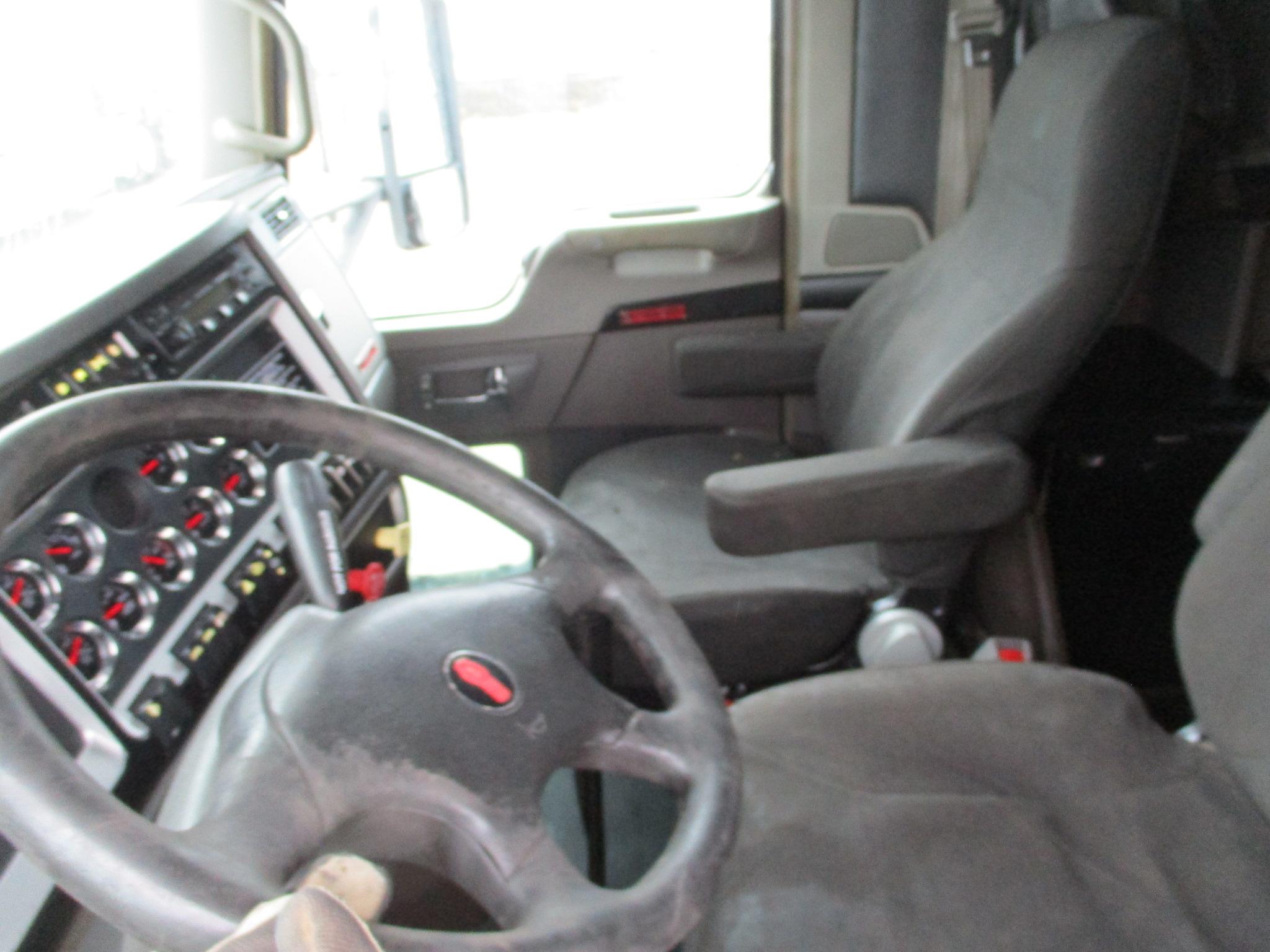 2013 Kenworth T660, 650,385 Act one owner miles, Aerocab single bunk sleeper, Cummins ISX, 450 hp