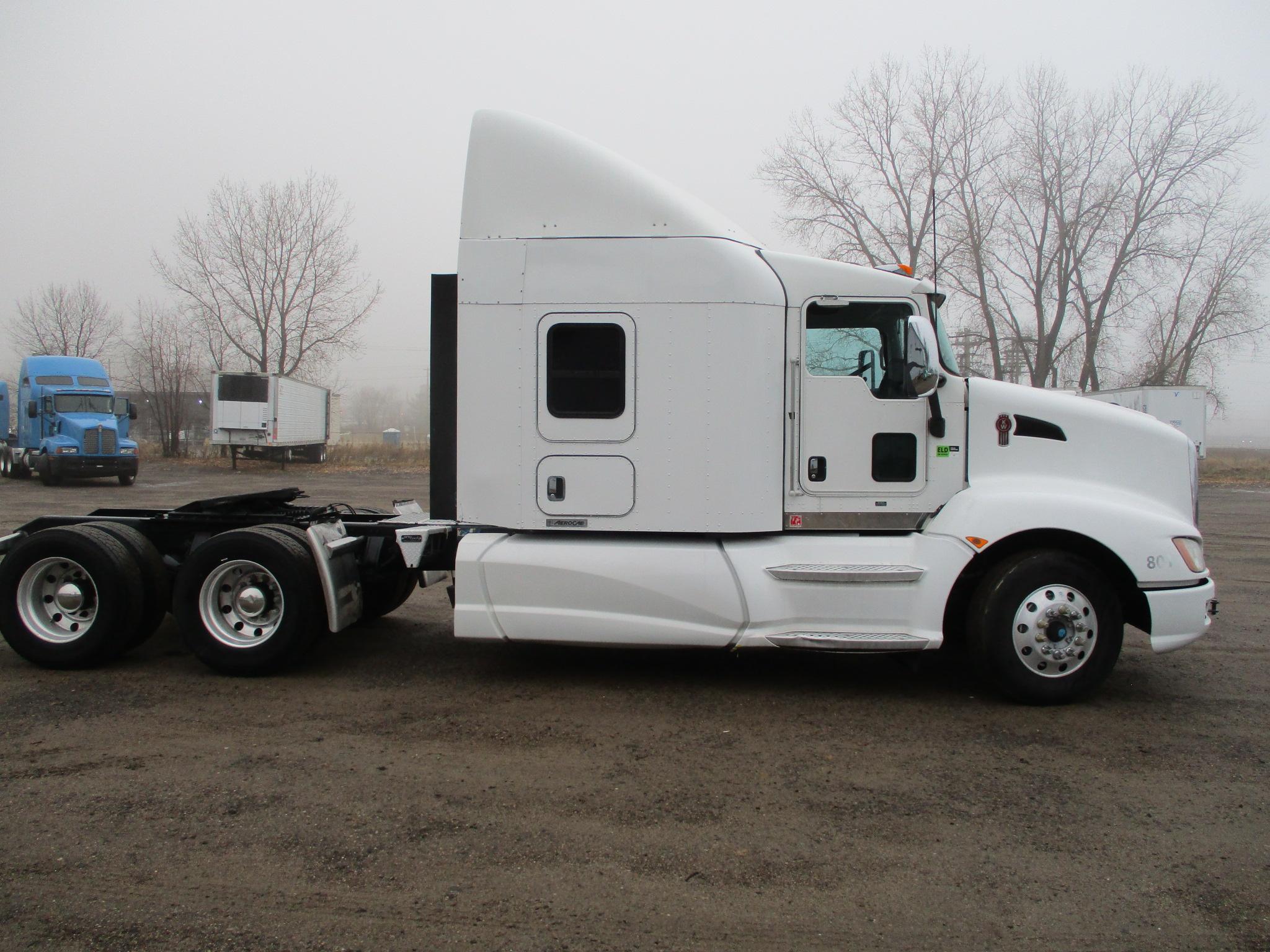 2013 Kenworth T660, 650,385 Act one owner miles, Aerocab single bunk sleeper, Cummins ISX, 450 hp