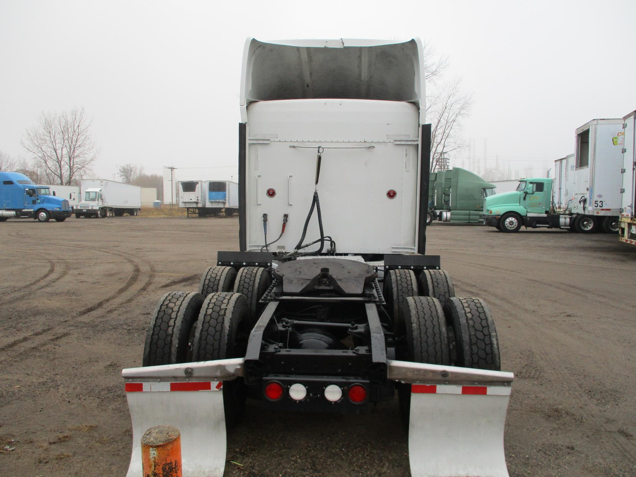 2013 Kenworth T660, 638,684 Act one owner miles, Aerocab single bunk sleeper, Cummins ISX, 450 hp