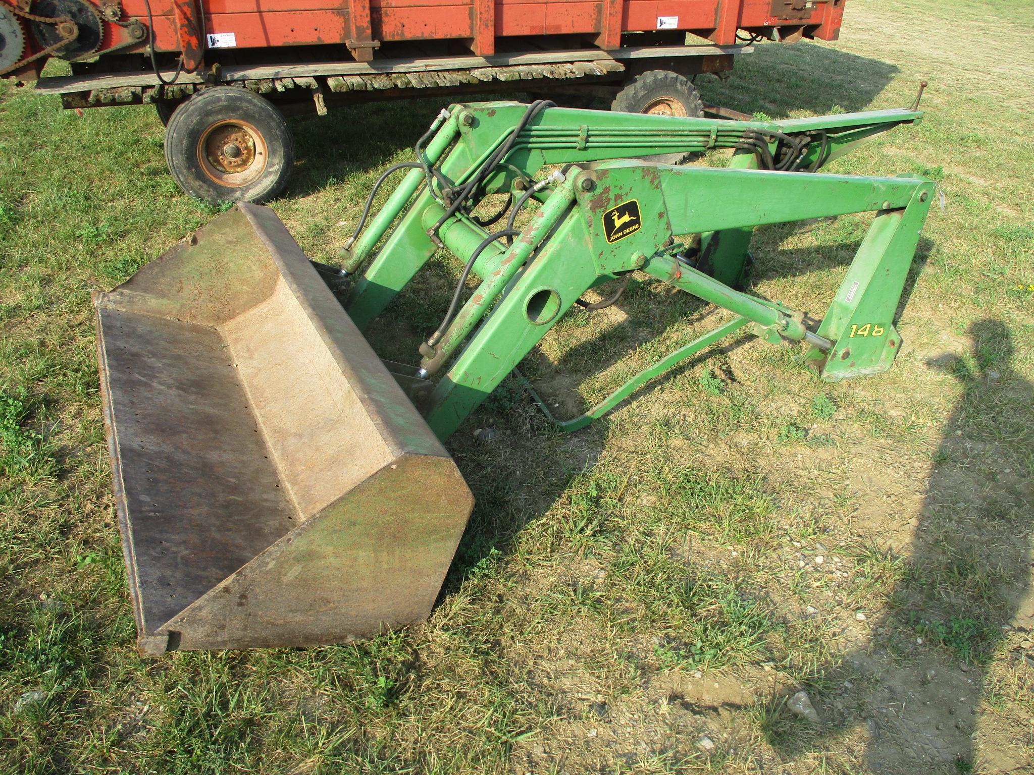 John Deere 148 loader, 7' bucket, brackets