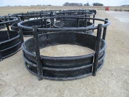 Poly round bale feeder