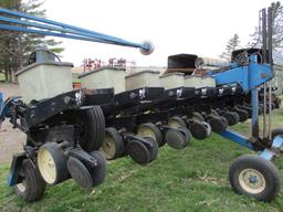 Kinze RF 12R 30" planter, Yetter trash whips, Insect boxes