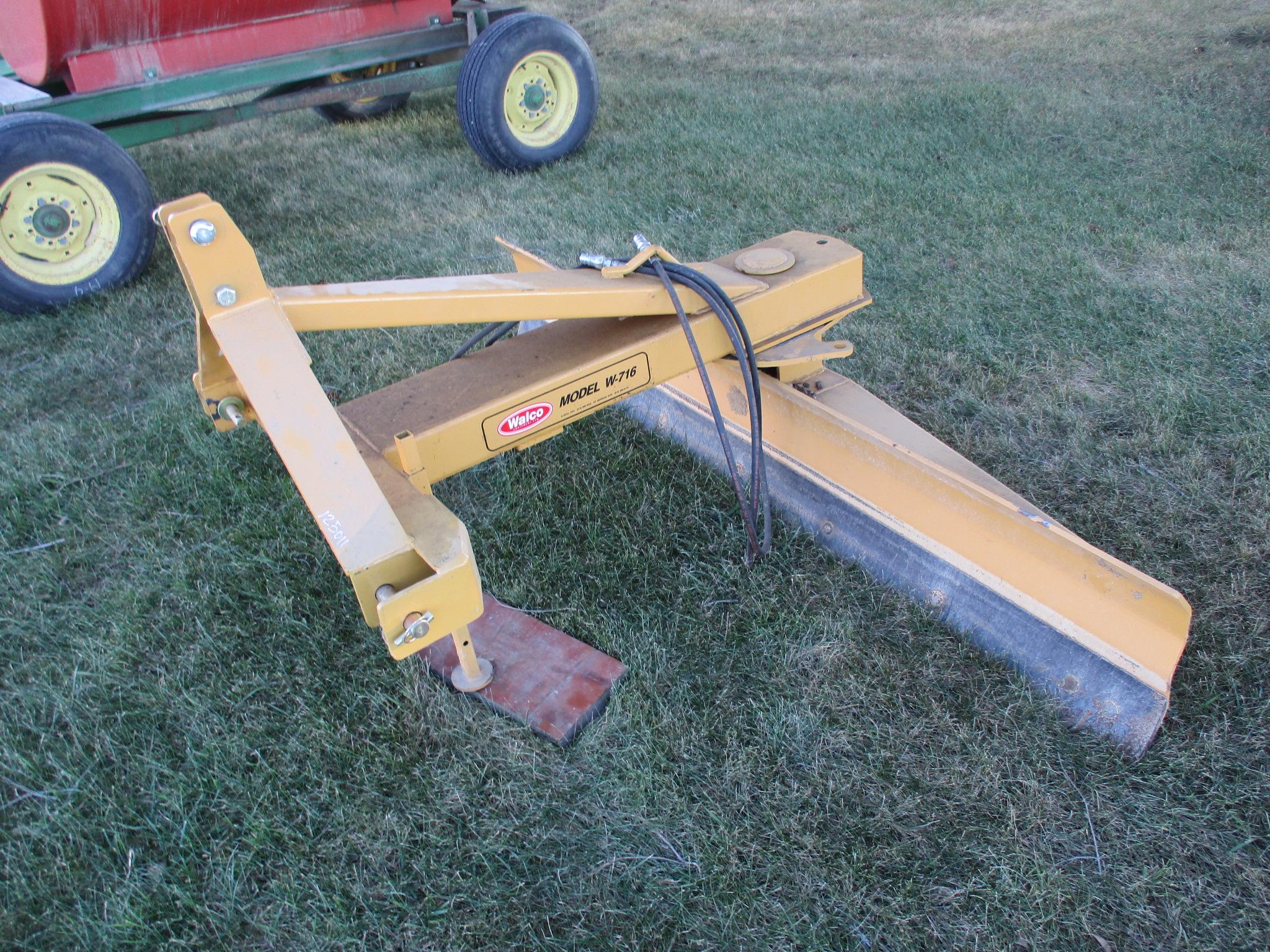 Walco 7 ft. Hyd 3pt. back blade