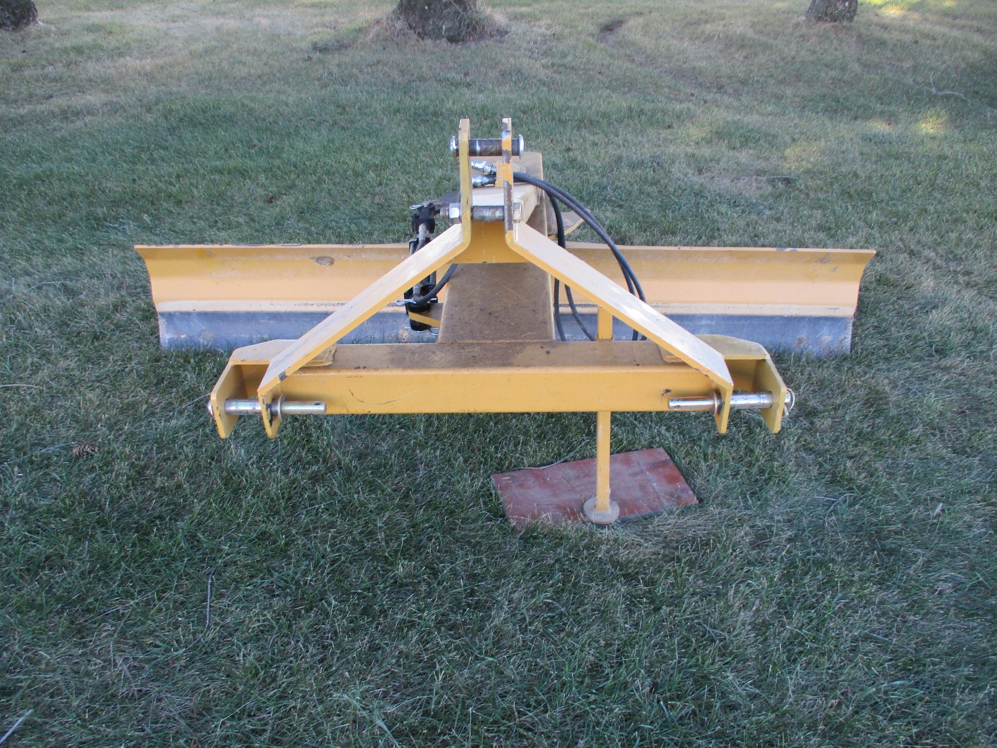 Walco 7 ft. Hyd 3pt. back blade