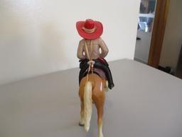 Gene Audtry figurine & horse (plastic)