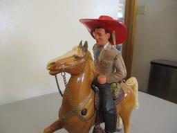 Gene Audtry figurine & horse (plastic)