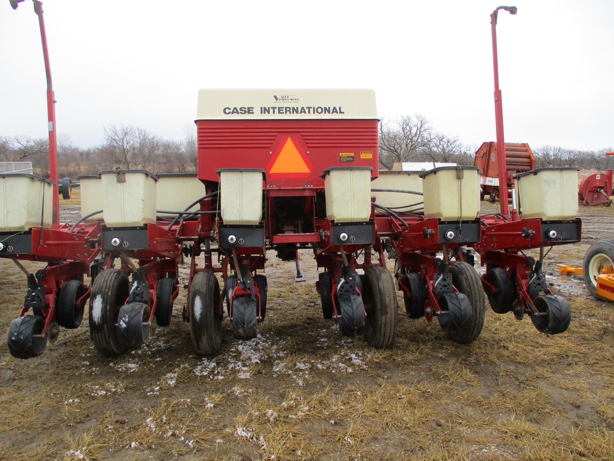 Case IH 950 6R planter, dry fert. corn & bean drums, monitor