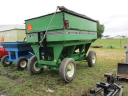 Unverferth 325 gravity wagon, 11R 22.5 tires, lights, tarp