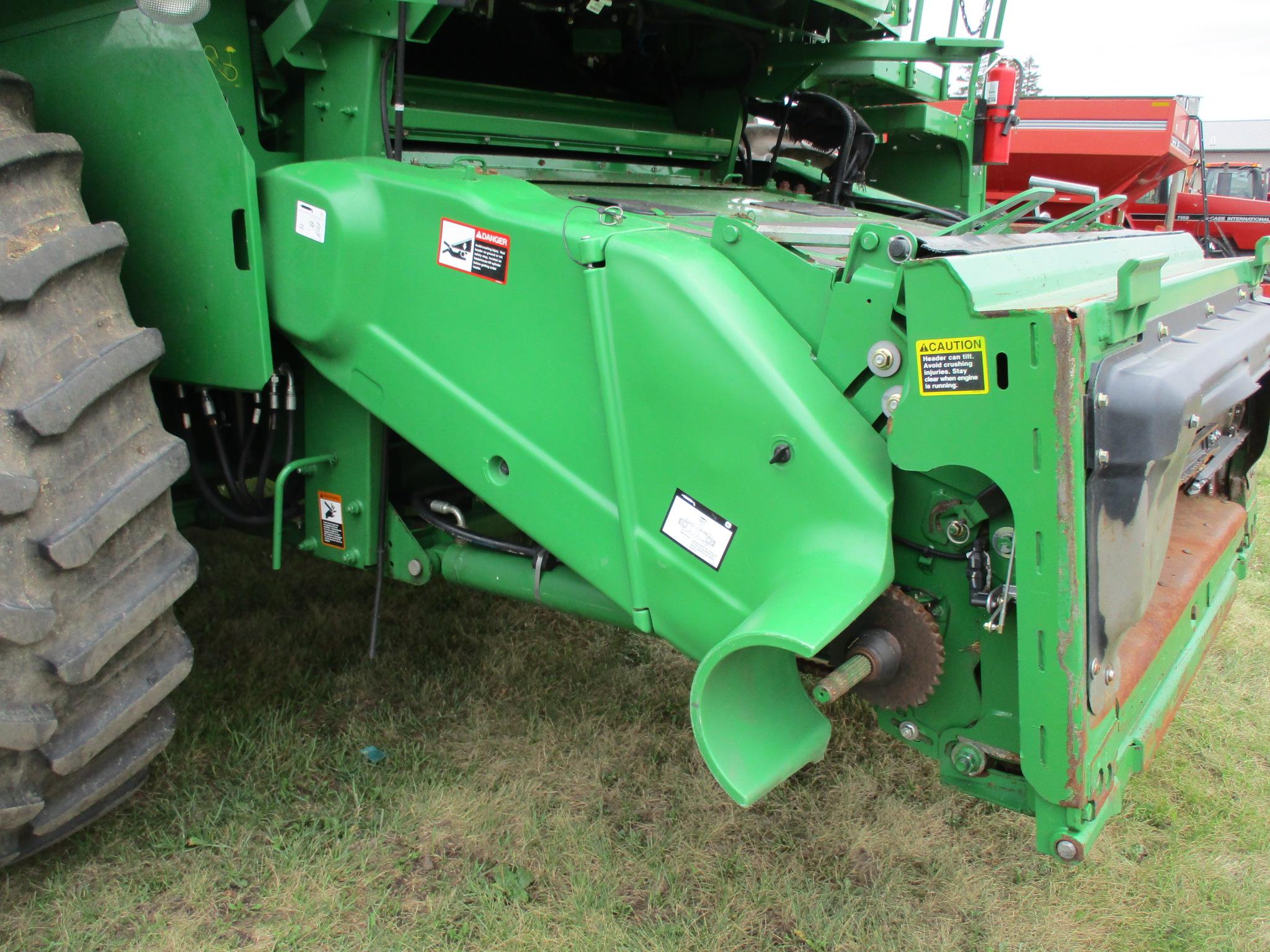 2013 John Deere S680, 4WD, 1,427 Sept. 2,413 Eng Hrs. Pro drive trans. 650/38 duals, 7" GS3 touch