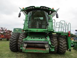 2013 John Deere S680, 4WD, 1,427 Sept. 2,413 Eng Hrs. Pro drive trans. 650/38 duals, 7" GS3 touch