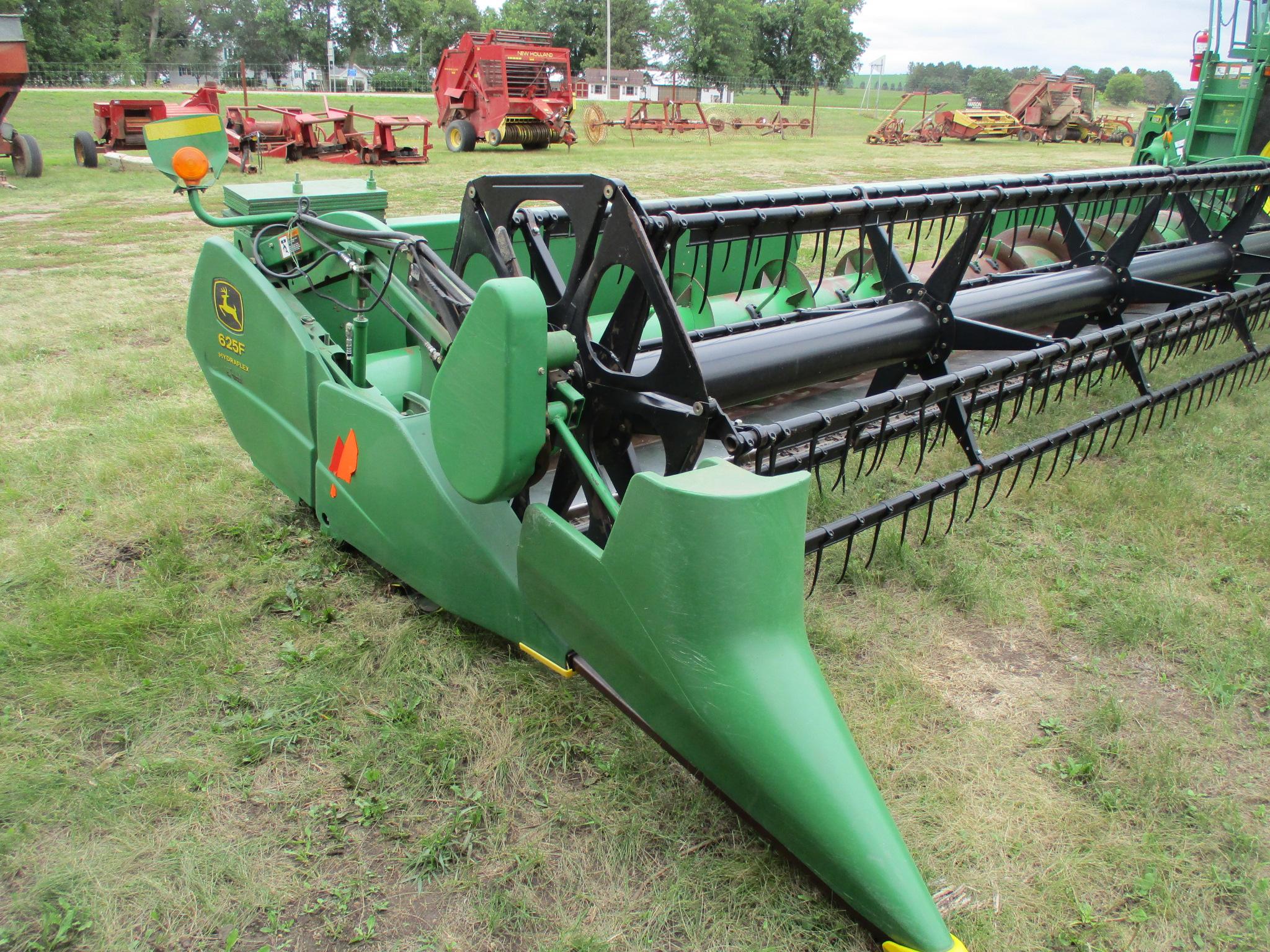 John Deere 625F Hydra Flex 25' bean head, full finger auger, SN#H00625F711316