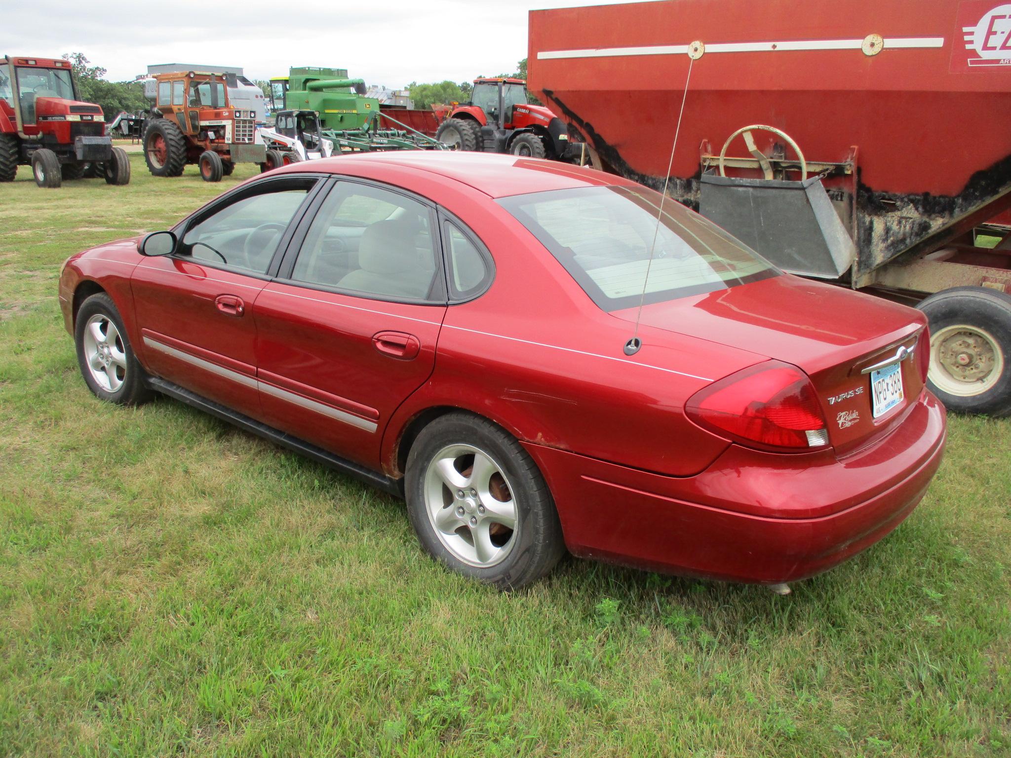 2000 Ford Tauras SE, 113,340 miles showing, power windows, locks, cruise, tilt, AC, runs & drives