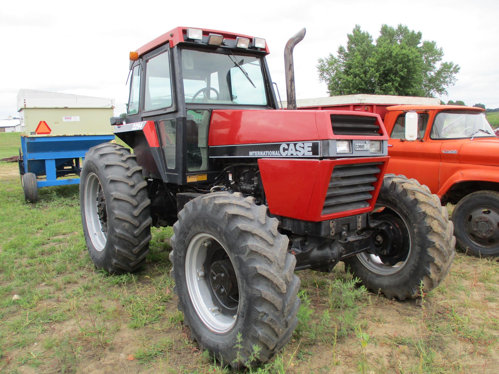 Case IH 2294 MFWD, 7,517 Hrs. showing, TRANSMISSION ISSUE, weak trannyonly moves in second gear, 3pt