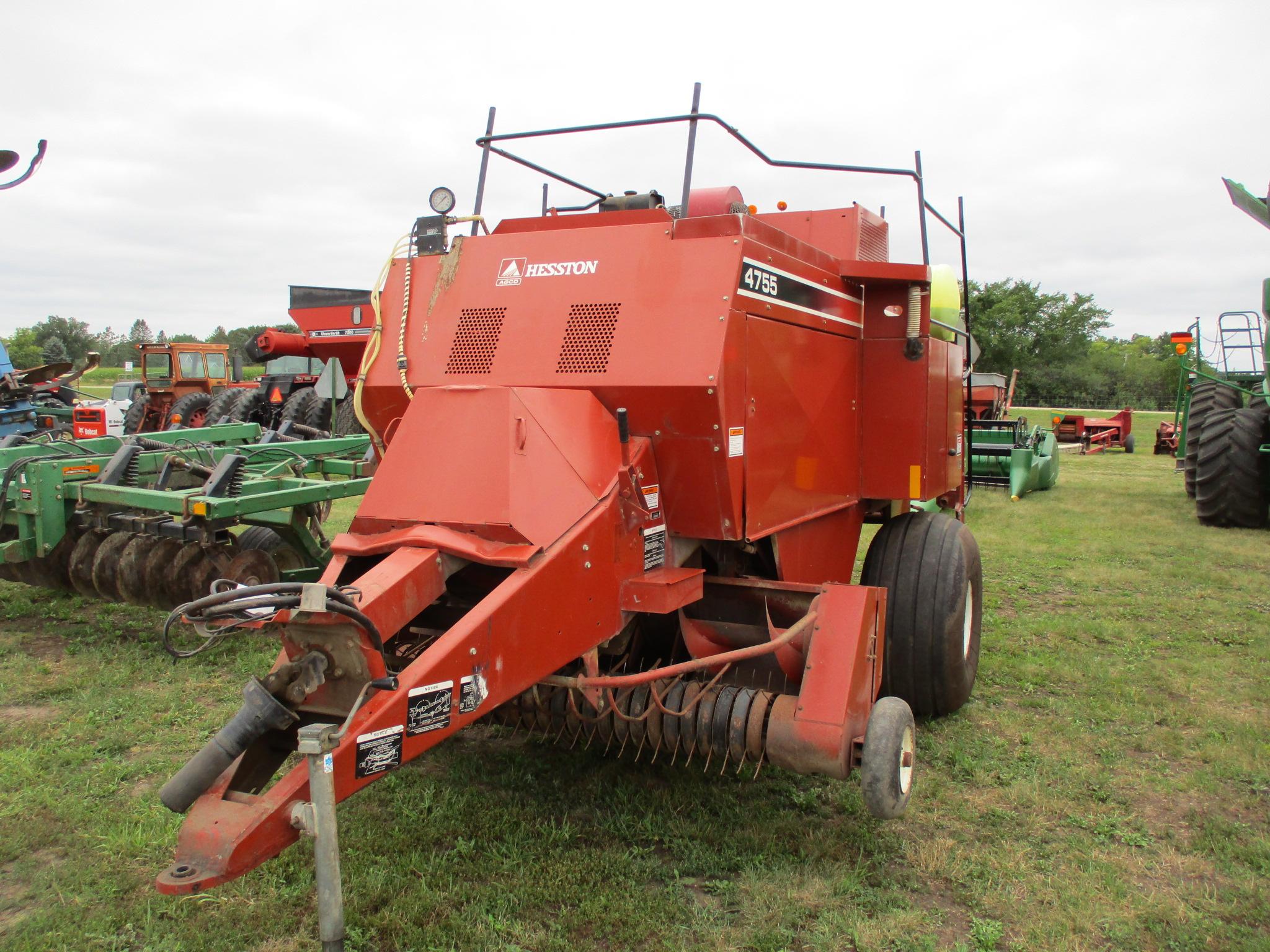 Hesston 4755 Large square baler, 39,700 bales, knotter rebuilt @ 25,000 bales