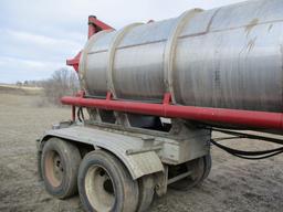 1985 Fruehoff 6,700 gal. Alum semi manure tanker w/Hyd off load auger