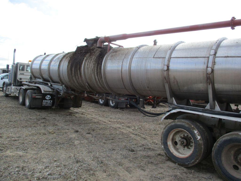 1985 Fruehoff 6,700 gal. Alum semi manure tanker w/Hyd off load auger