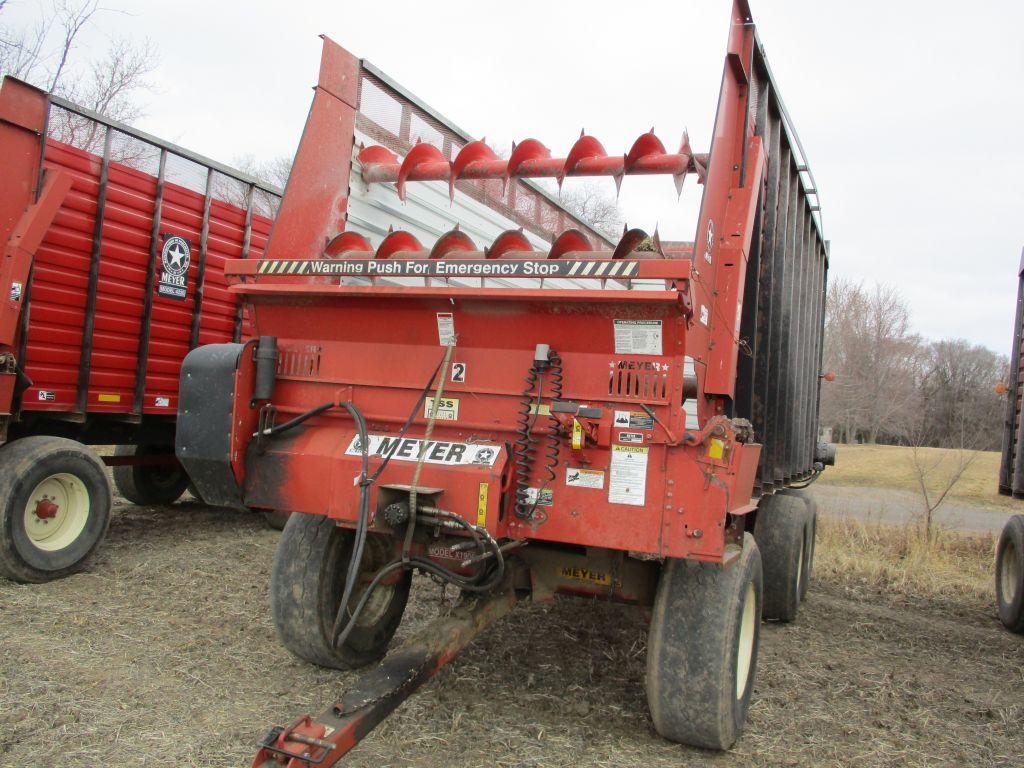 2008 Meyer 4220, 20' chopper box, Frt. & rear unload, Hyd drive w/Meyer model X1906 tandem running