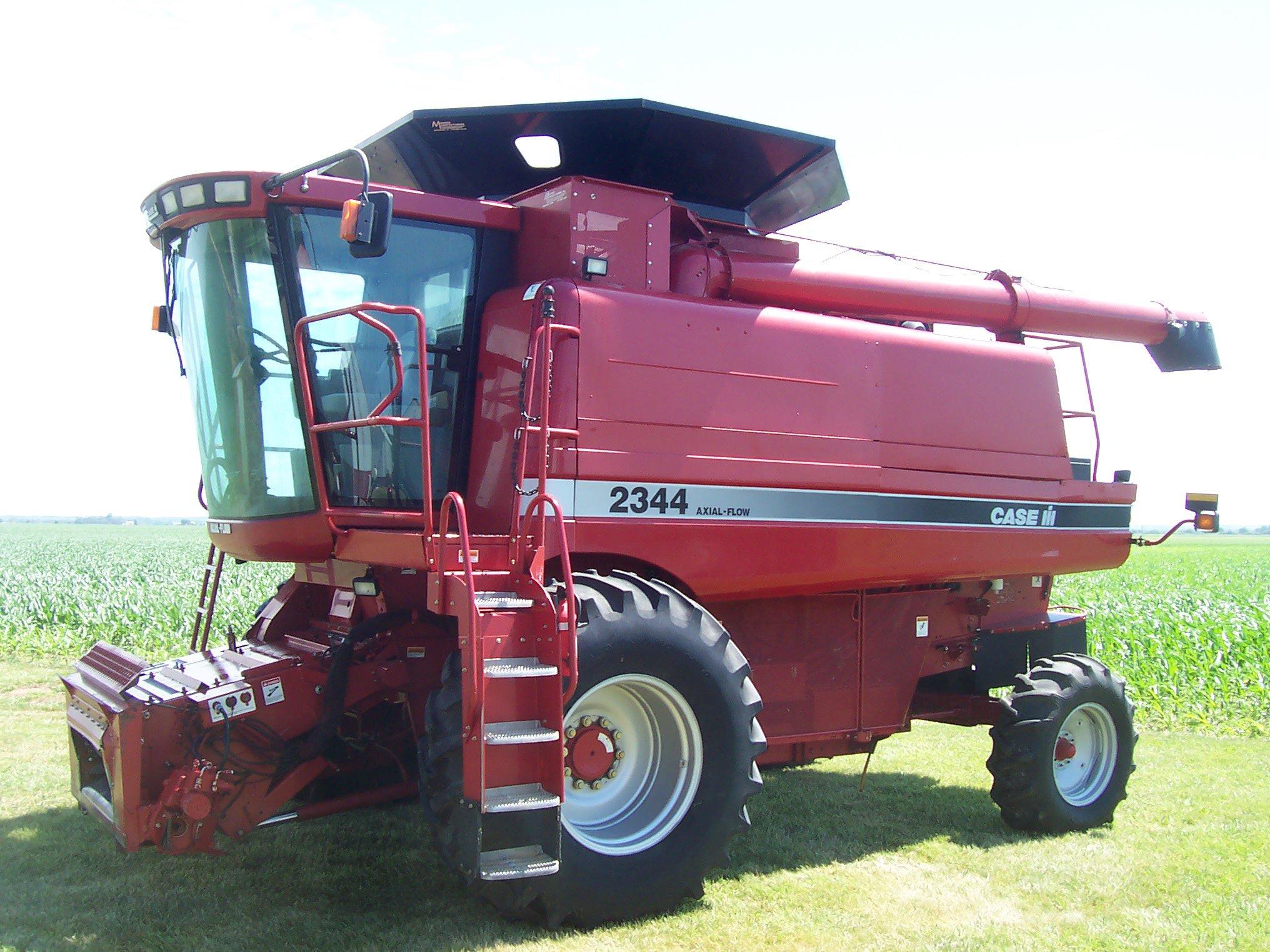 CASE IH MODEL 2344 AXIAL-FLOW COMBINE