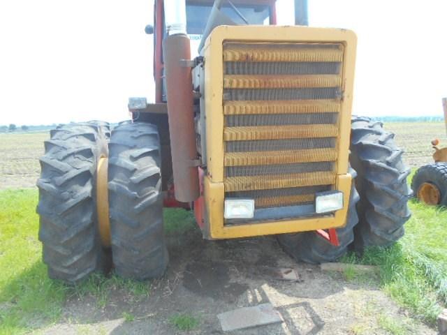 Versatile 555 Salvage Tractor