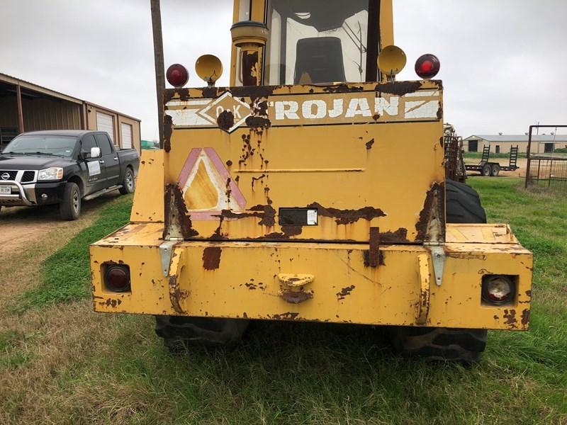 Trojan 1900 Wheel Loader