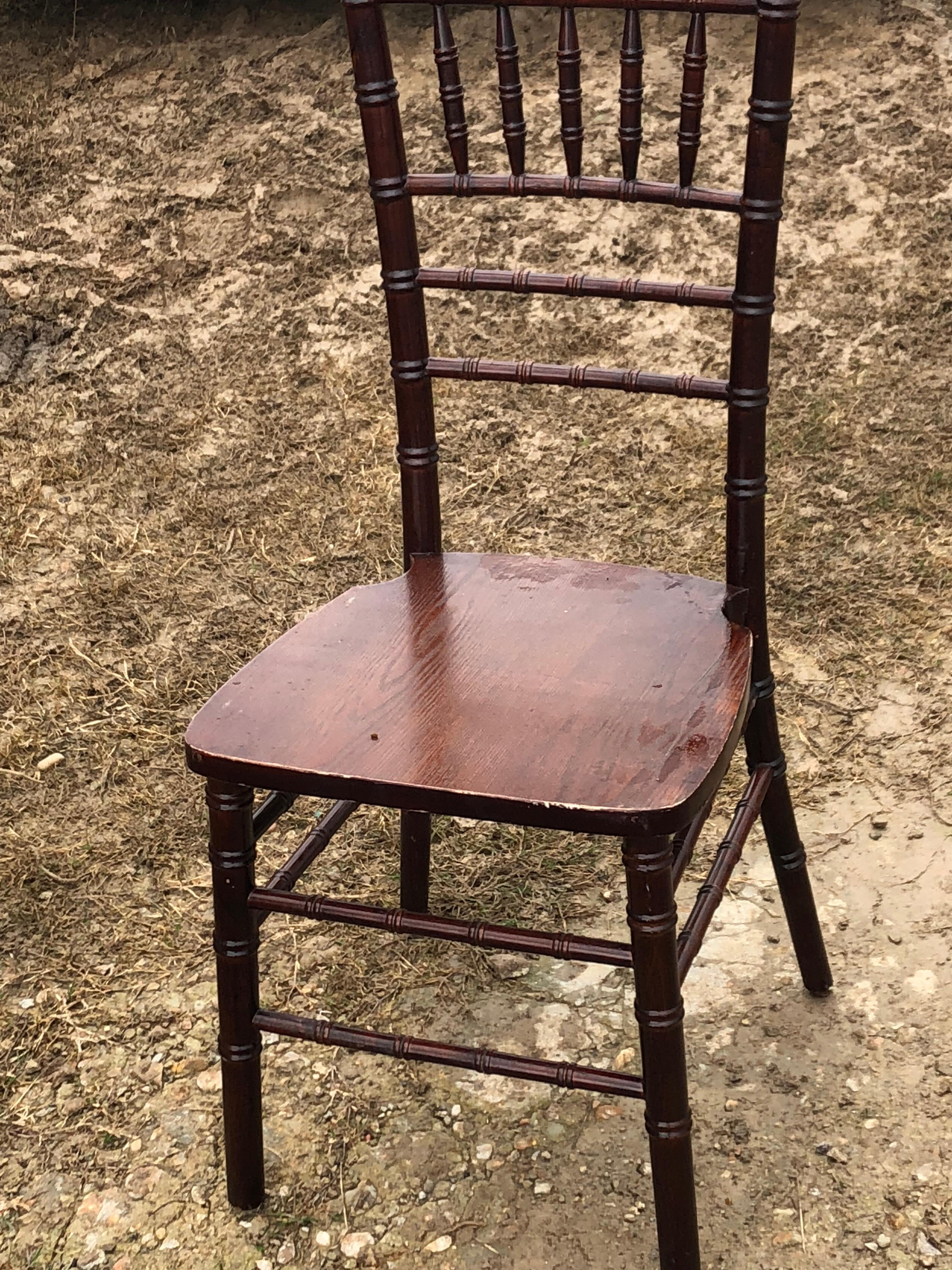 80 nice Resturant Chairs With 80 White Cushion Tops