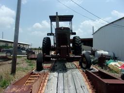 IH Model 856 Salvage Tractor